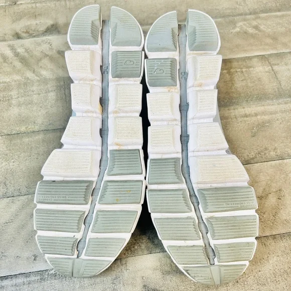 ON Cloud Terry 5 Silver/Grey Woman Running Shoes Size 9.5 - Picture 7 of 7